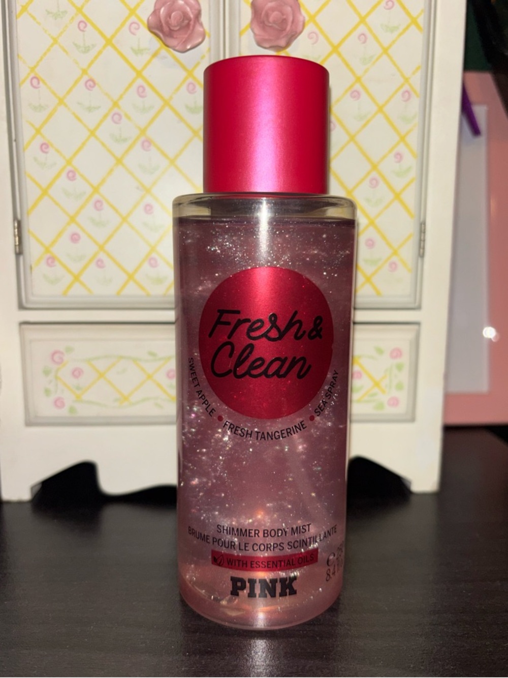 PINK Victoria's Secret Fresh & Clean Shimmer Body Mist — Shimmery Pink